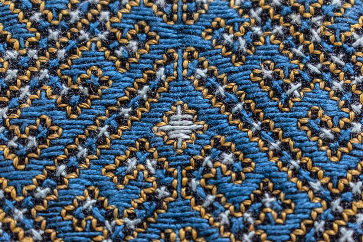 Hand-Embroidered Persian Tie - Azure Geometric Labyrinth Design - Elevate Your Style